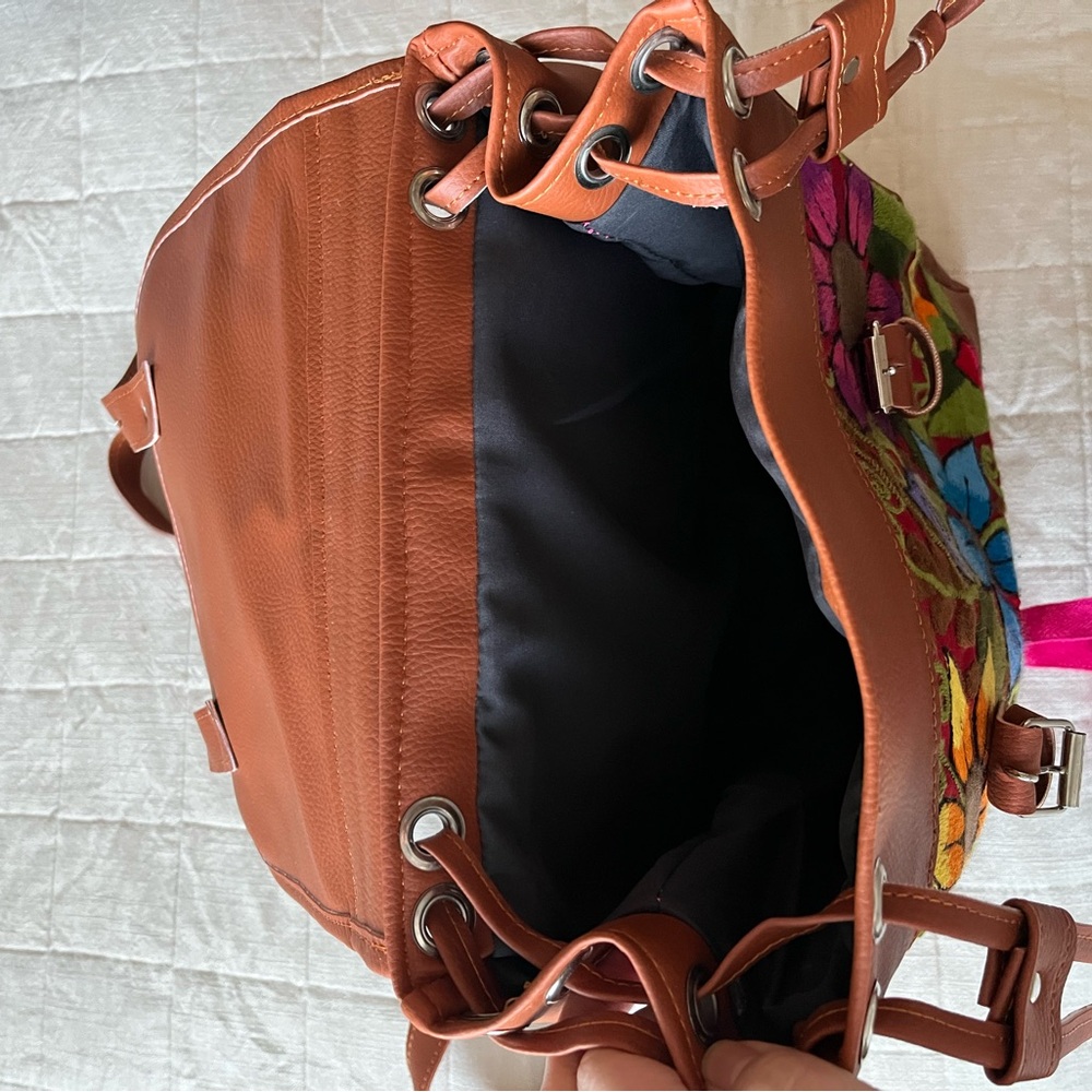 Backpack - Picture 2 of 3